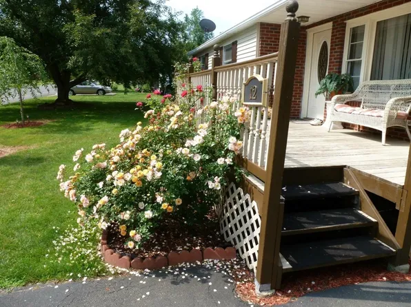 12 Brookside Ave W, Apalachin, NY 13732