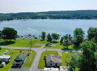 9563 Lakeshore Dr, Hammondsport, NY 14840