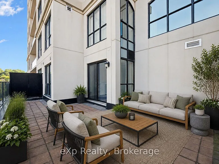 160 Macdonell St #308 — Photo 29