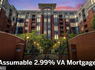 Clarendon 1021, Arlington, VA 22201