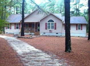 147 Birdnest Ct, West End, NC 27376