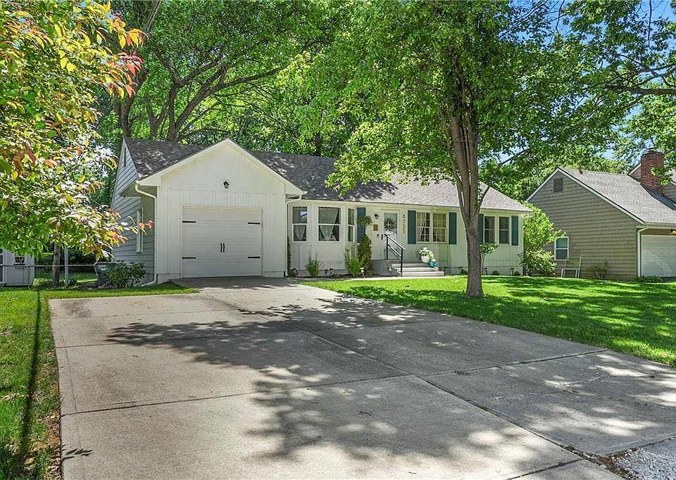 1st image of 8735 Foster Ln