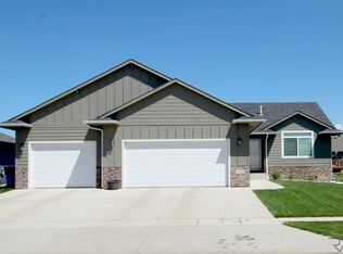 1120 N Cole Ave, Tea, SD 57064