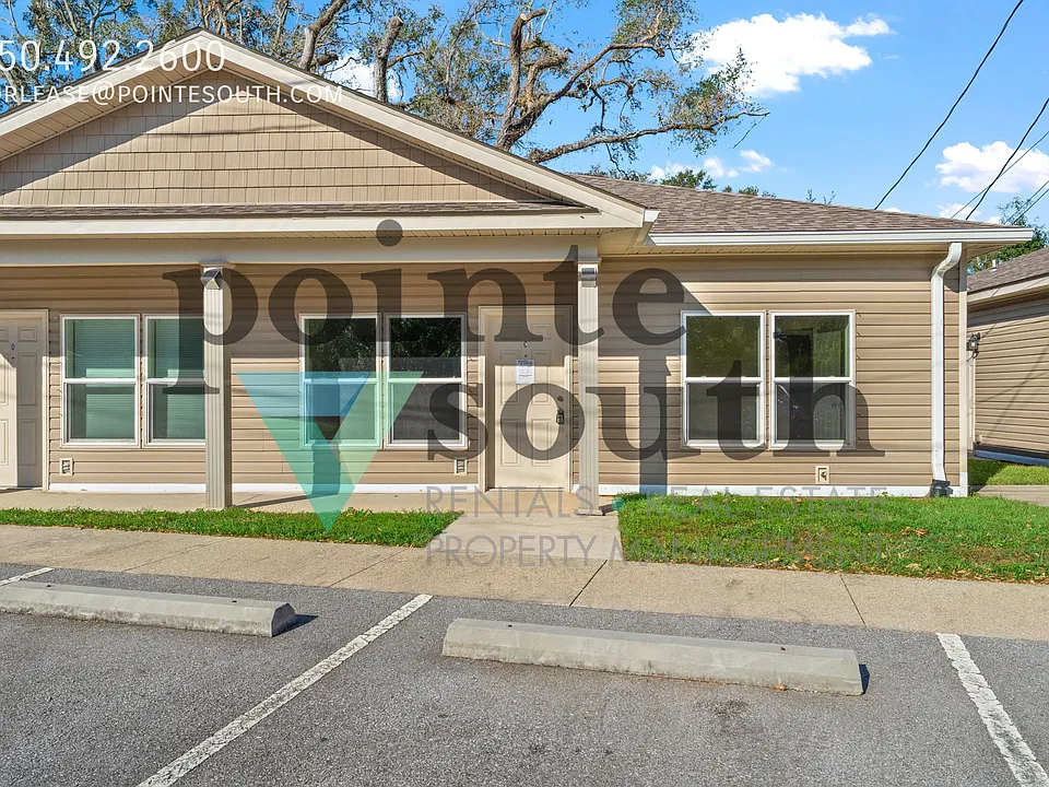 2425 E Johnson Ave #C