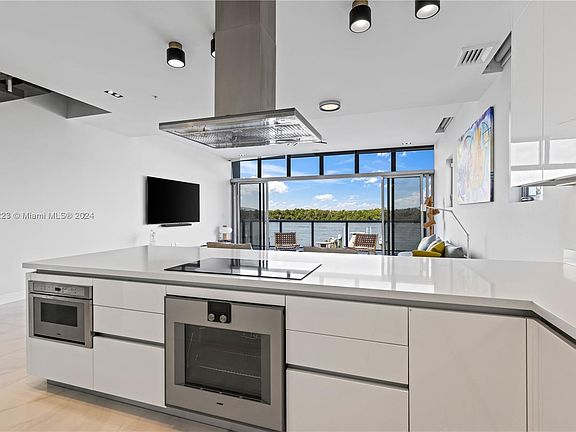 4th image of 2890 N Ocean Dr #2890