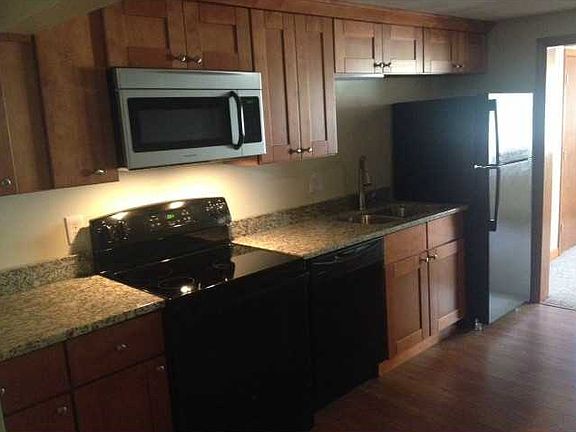 2nd image of 103A Prospect Hill Ave
