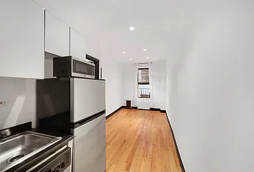 20 Avenue A #2L image 1 of 12