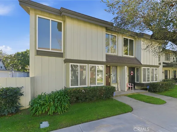 9712 Karmont Ave, South Gate, CA 90280