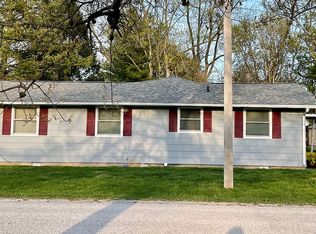 302 Elm St, Loami, IL 62661