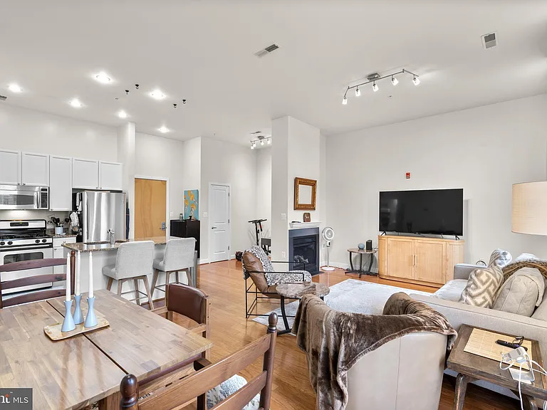 181 E Reed Ave #412 — Photo 11