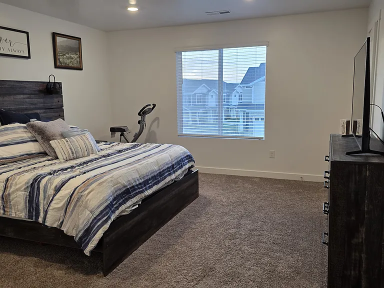 1211 W Divide Dr — Photo 15