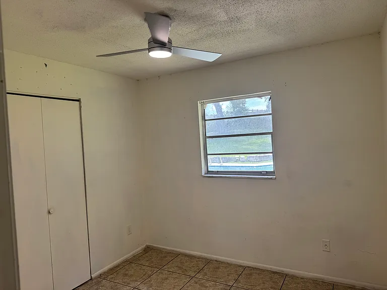 135 Lake Harriet Dr — Photo 12