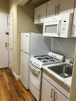 Rented by Living New York | media 9