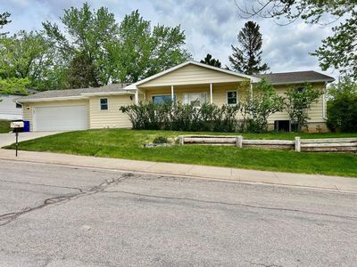 1504 Morningside Dr, Rapid City, SD, 57701