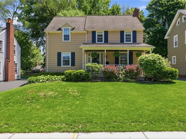 86 Hampshire Dr, Rochester, NY 14618