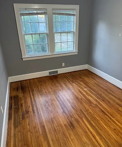 540 Grove Rd — Photo 7