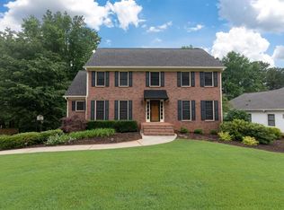 401 Timber Laurel Ln, Lawrenceville, GA 30043