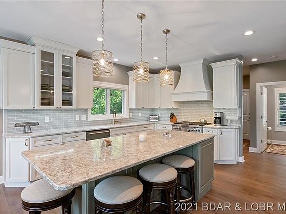 3rd image of 56 Muirfield Ct