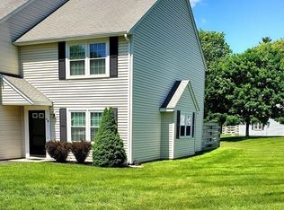728 Auburn St APT F8, Whitman, MA 02382