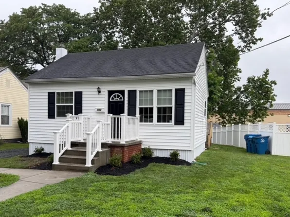 102 E Wallace Ave, North East, MD 21901
