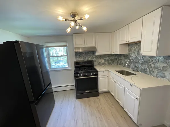 605 Briarcliff Ave Unit 2, Maywood, NJ 07607