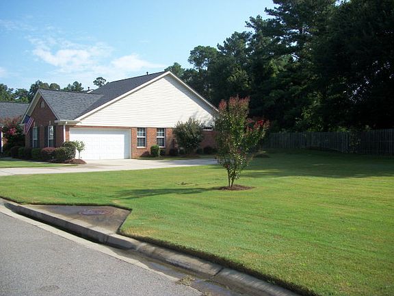 3rd image of 683 Kensington Ct