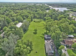 20073 N Hazelcrest Rd, Palatine, IL 60074