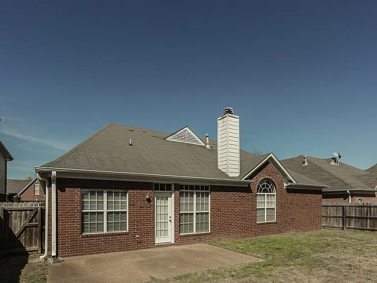 10183 Tall Hickory Dr — Photo 16