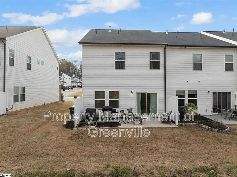 100 Grey Oak Trl — Photo 26