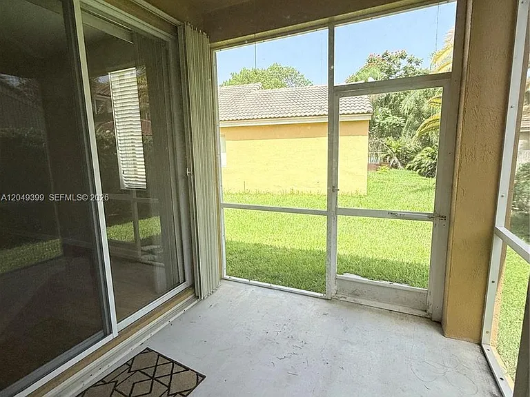 899 Phoenix Way — Photo 25
