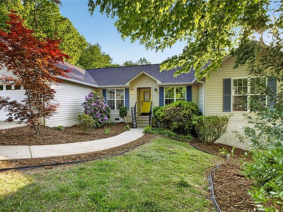 2nd image of 322 Shorecrest Dr