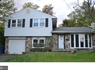 112 Pelham Rd N, Voorhees, NJ 08043