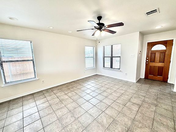 5th image of 13229 Coomes Dr