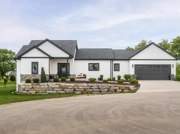 2515 Bass Rd, Cottage Grove, WI 53527