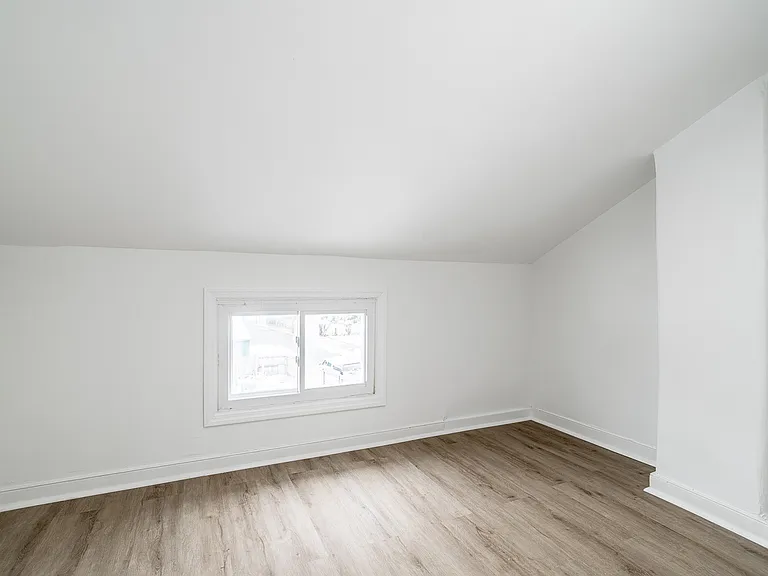 150 Mount Holly Ave — Photo 7