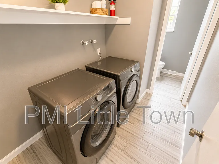 7482 W Roxbury Pl — Photo 19
