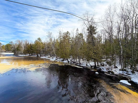 5th image of Sugar Bush Rd