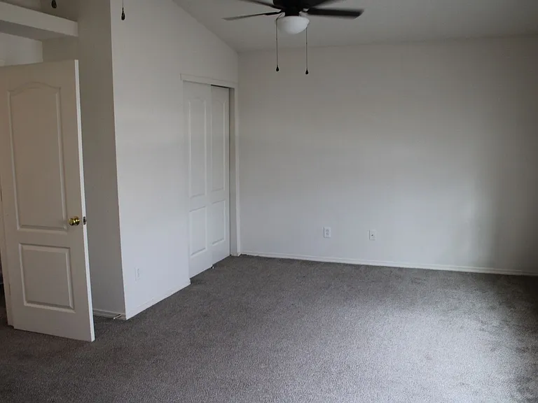14313 Island Point Dr — Photo 21