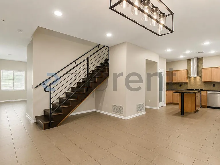 2315 E Pinchot Ave #128 — Photo 3