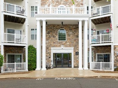 21 Hampshire Rd APT 201, Methuen, MA, 01844