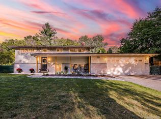 1796 Big Trail Rd, Commerce Township, MI 48390