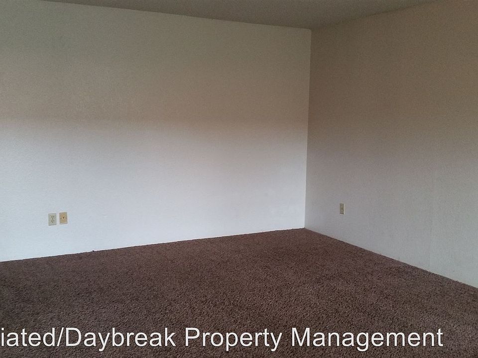 2nd image of 720 N 5th Ave APT 16