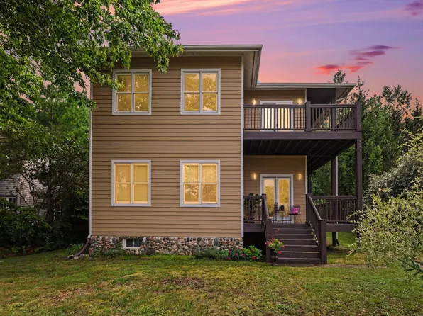 7264 B St, South Haven, MI 49090