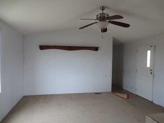 4th image of 131 Everett Dr