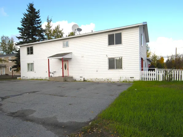 26th Ave (1104), 1104 26th Ave #D, Fairbanks, AK 99701