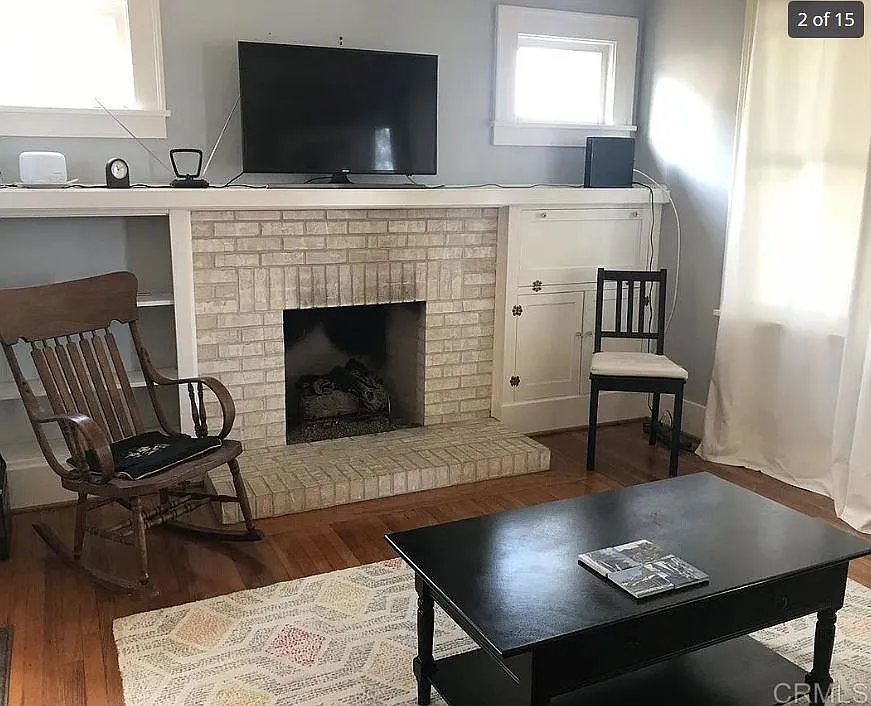2 bed, 960 sqft, $3,600 — Photo 2