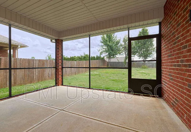 243 Scottish Ave — Photo 17