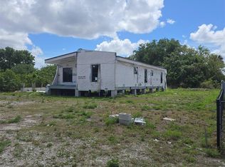 3007 39th St SW, Lehigh Acres, FL 33976