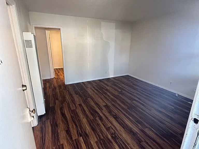 1329 Broadway #C — Photo 1