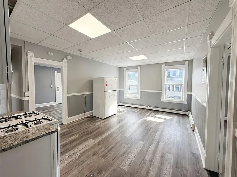 133 University Ave #5 — Photo 4